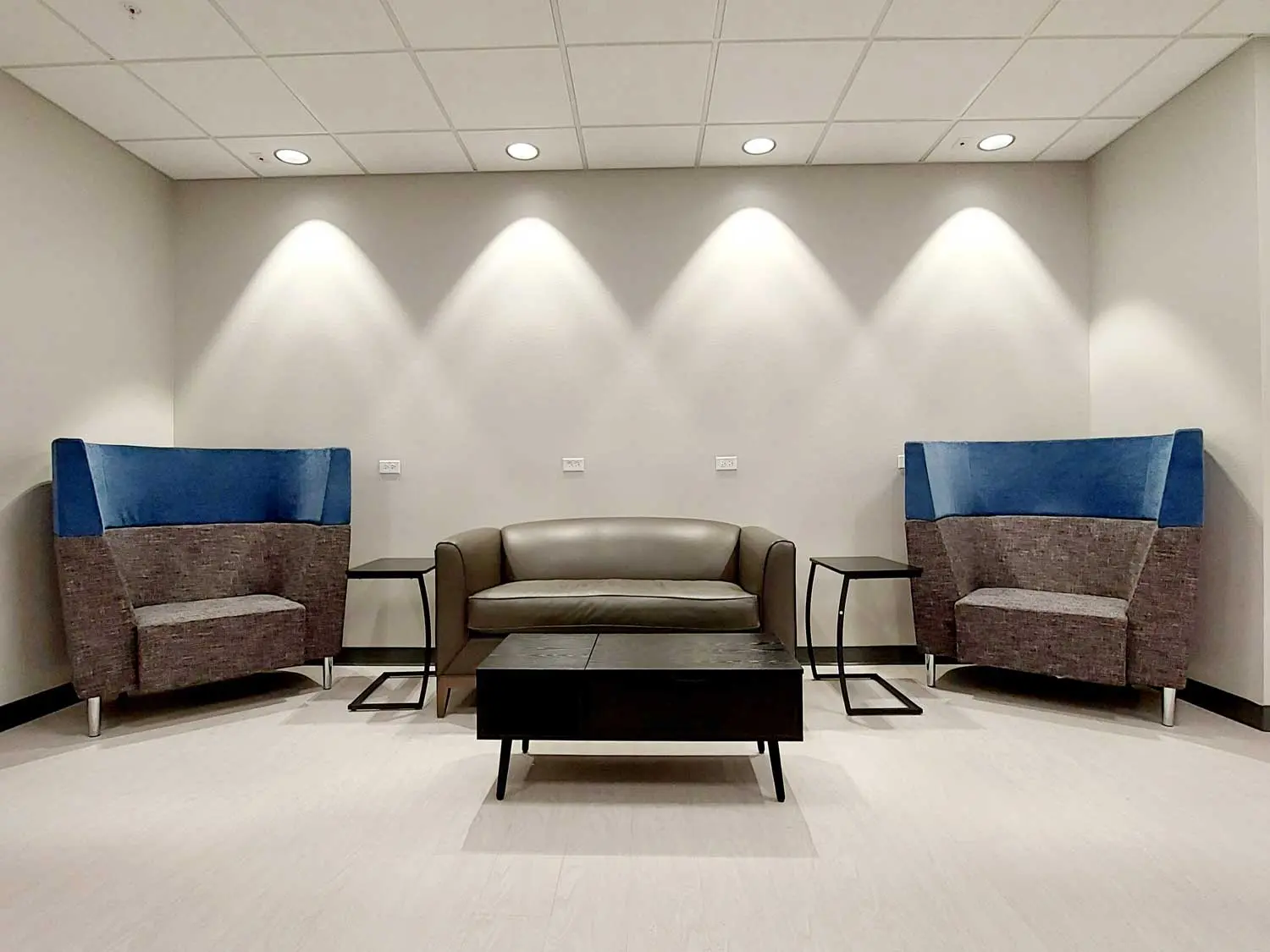 Casual coworking alcove at Connect Central